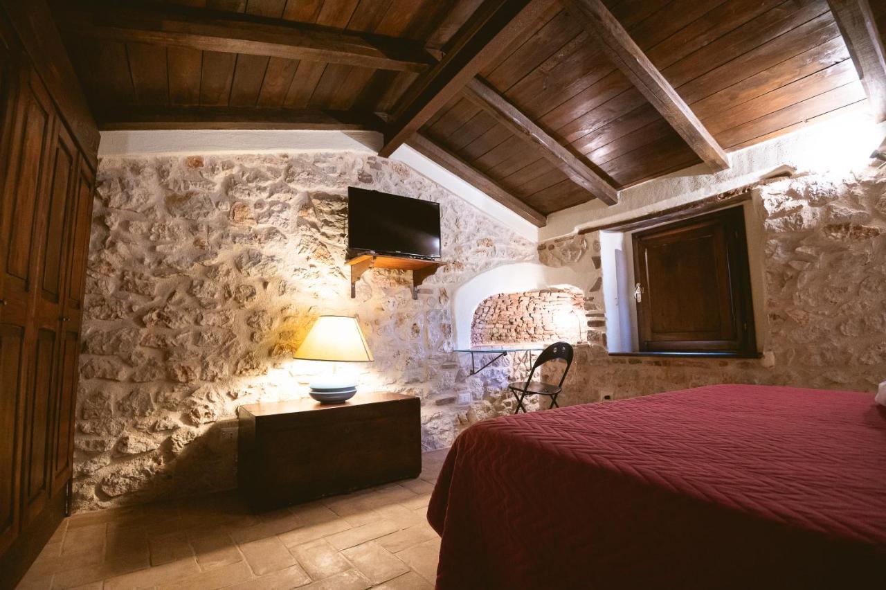 Nena Al Borgo Castello Bed & Breakfast Pico Exterior photo