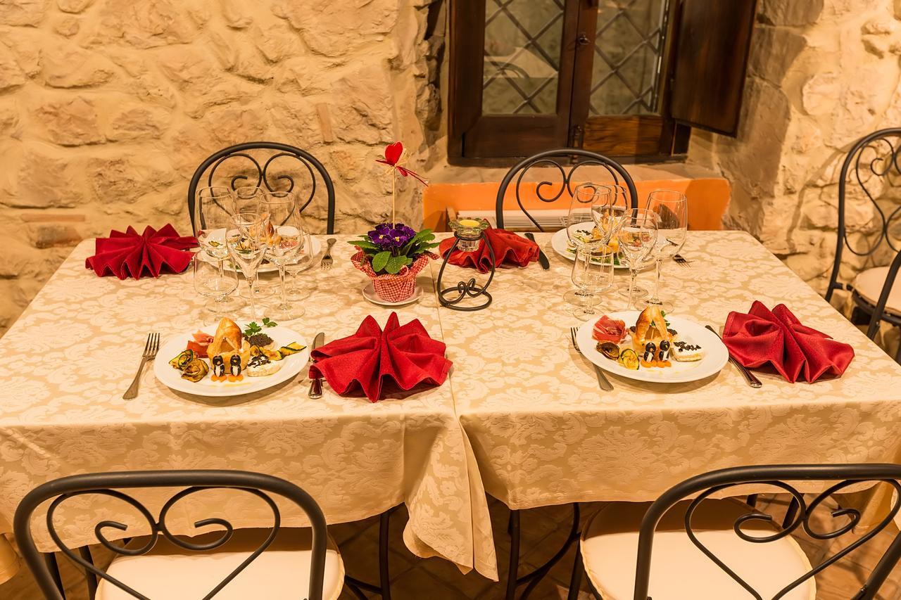 Nena Al Borgo Castello Bed & Breakfast Pico Exterior photo