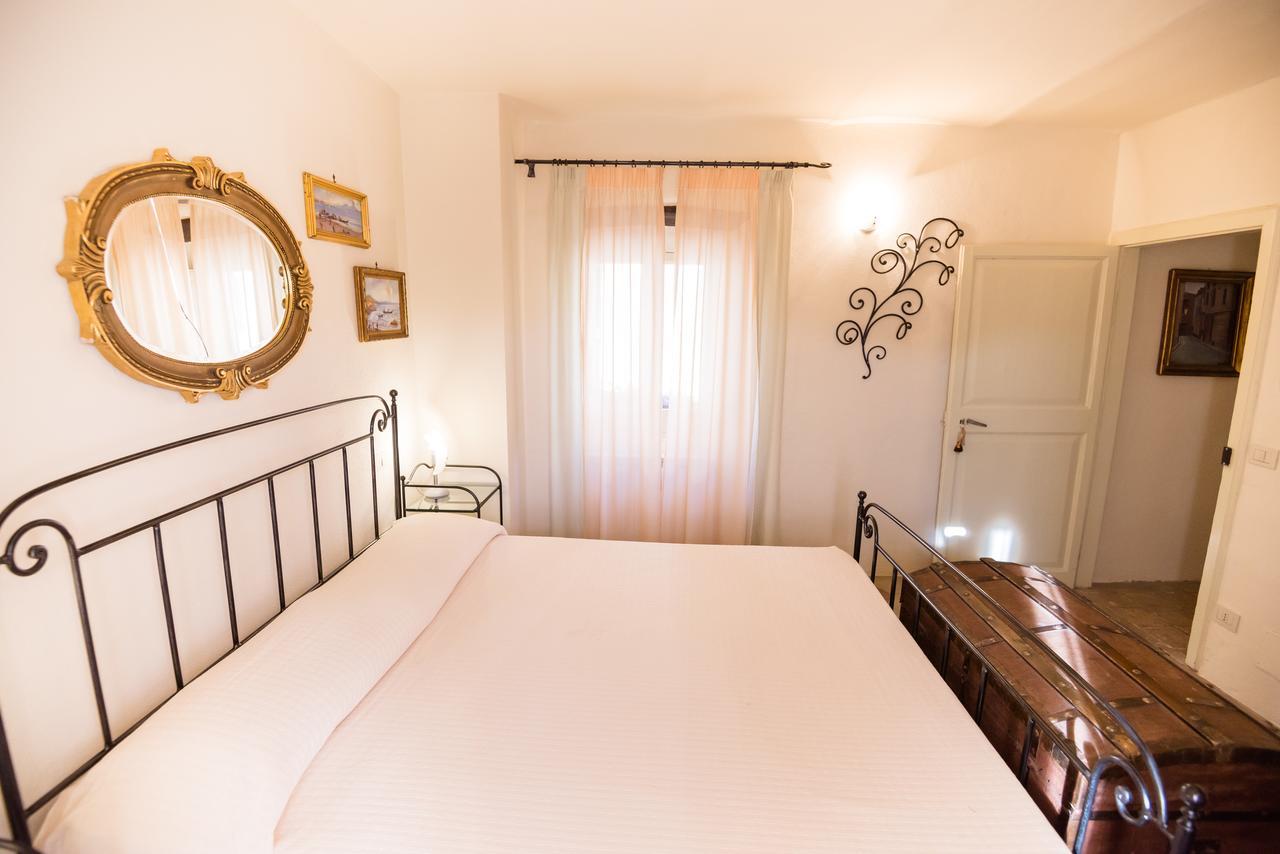 Nena Al Borgo Castello Bed & Breakfast Pico Exterior photo