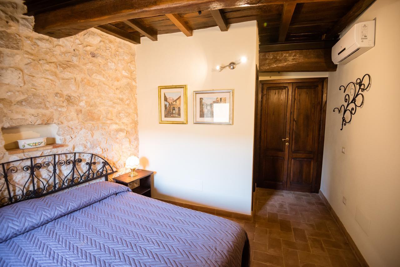 Nena Al Borgo Castello Bed & Breakfast Pico Exterior photo
