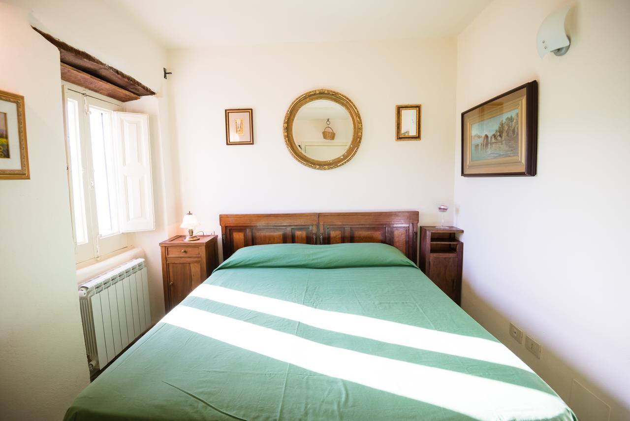 Nena Al Borgo Castello Bed & Breakfast Pico Exterior photo