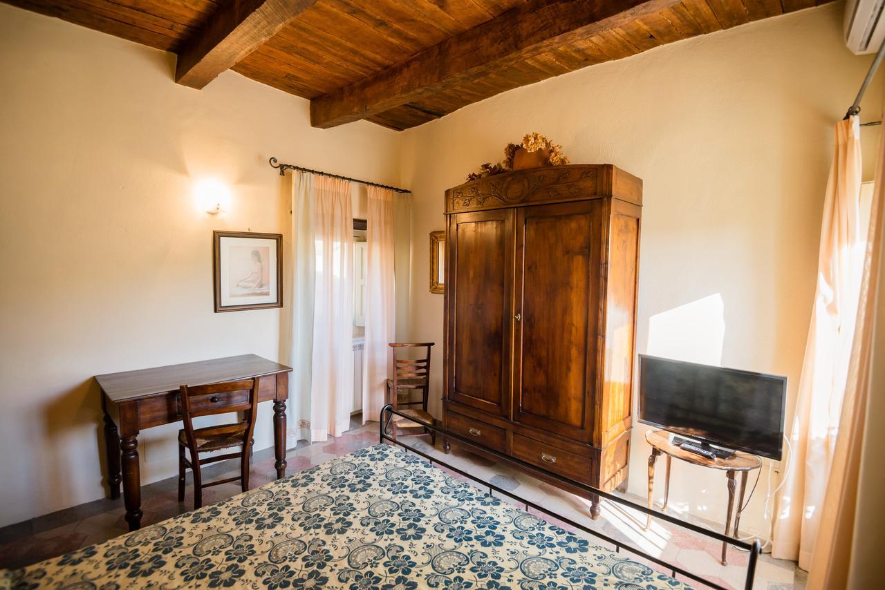 Nena Al Borgo Castello Bed & Breakfast Pico Exterior photo
