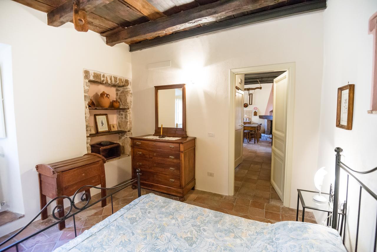 Nena Al Borgo Castello Bed & Breakfast Pico Exterior photo