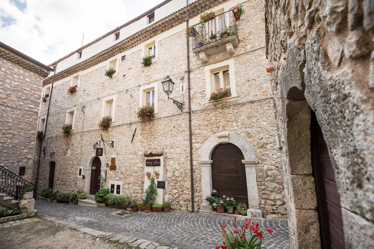 Nena Al Borgo Castello Bed & Breakfast Pico Exterior photo