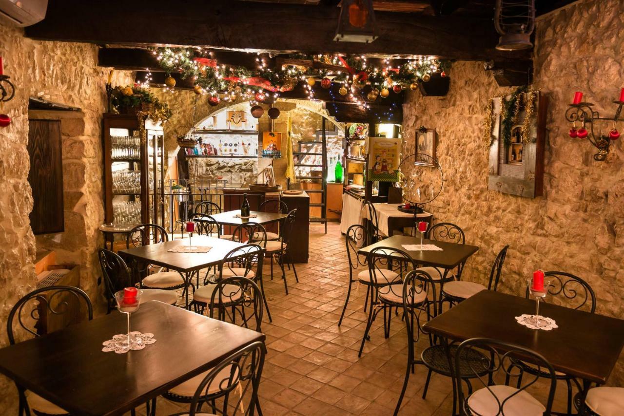 Nena Al Borgo Castello Bed & Breakfast Pico Exterior photo