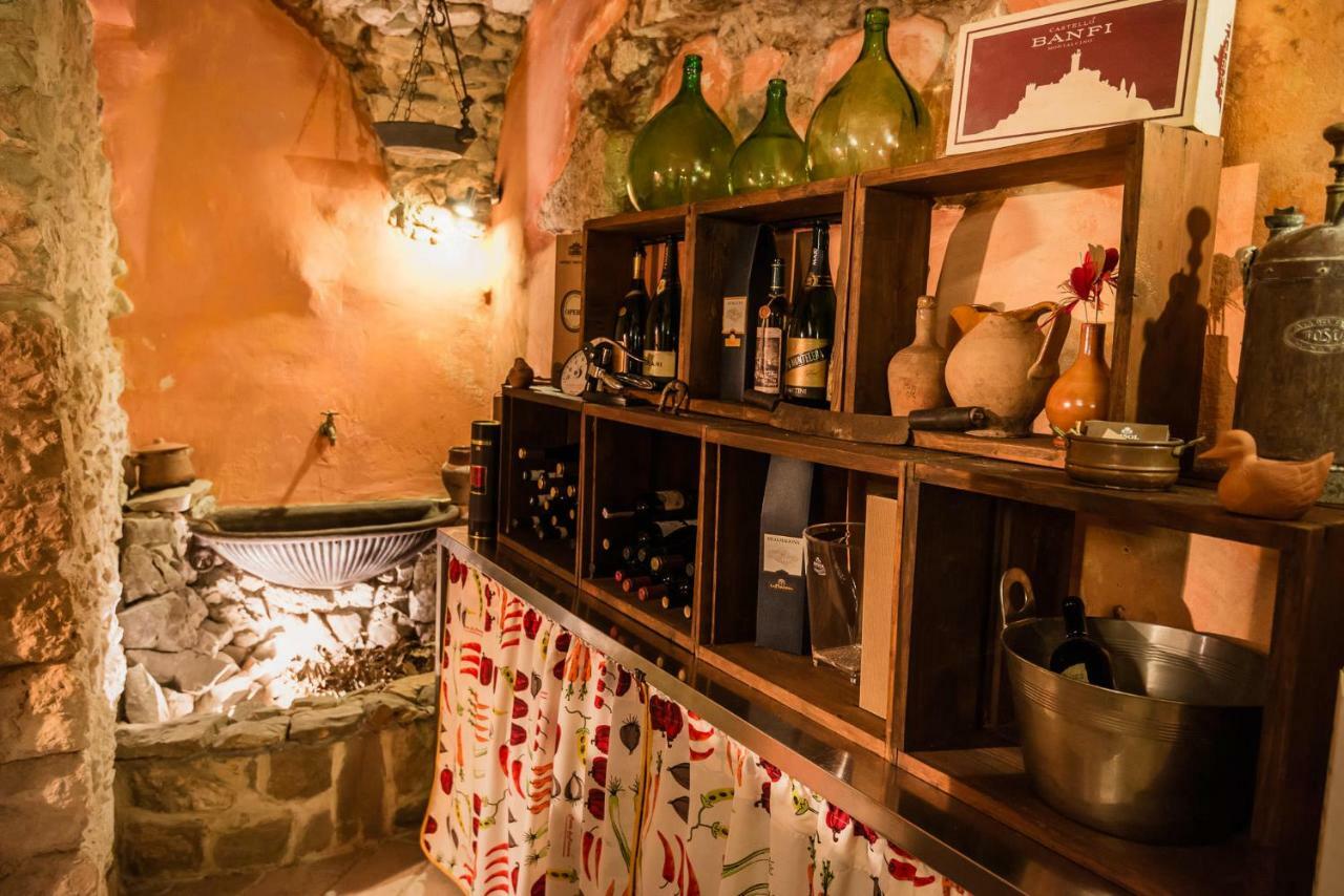 Nena Al Borgo Castello Bed & Breakfast Pico Exterior photo